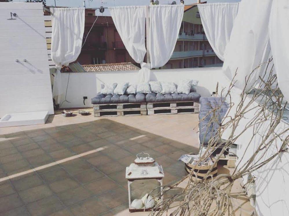 Il Giardino D'Ulisse Acomodação com café da manhã Reggio di Calabria Exterior foto