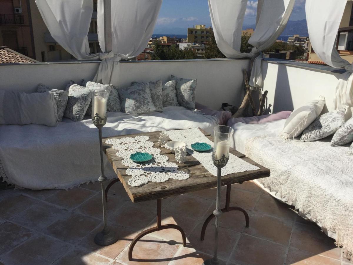 Il Giardino D'Ulisse Acomodação com café da manhã Reggio di Calabria Exterior foto
